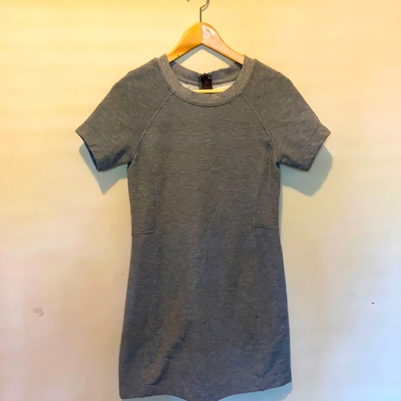 ARITZIA SUNDAY BEST TEE SHIRT SWEAT SHIRT DRESS WITH EXPOSED ZIPPER - Picture 4 of 6